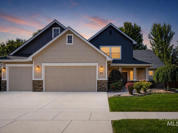 811 E Silver Torch, Meridian, ID 83646