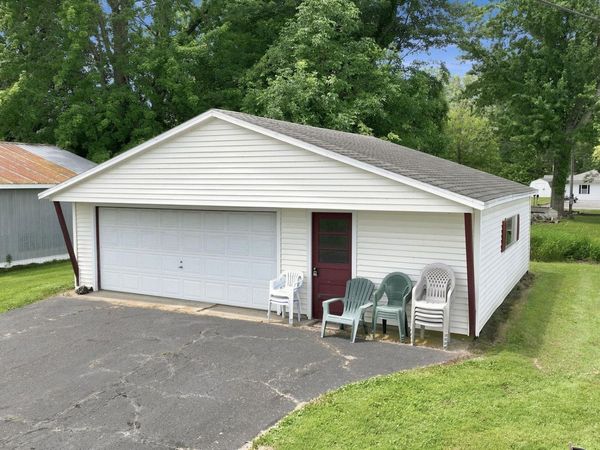 **** Lakewood Avenue, Warsaw, IN 46580