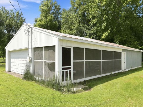 ***** Maple Street, Warsaw, IN 46580