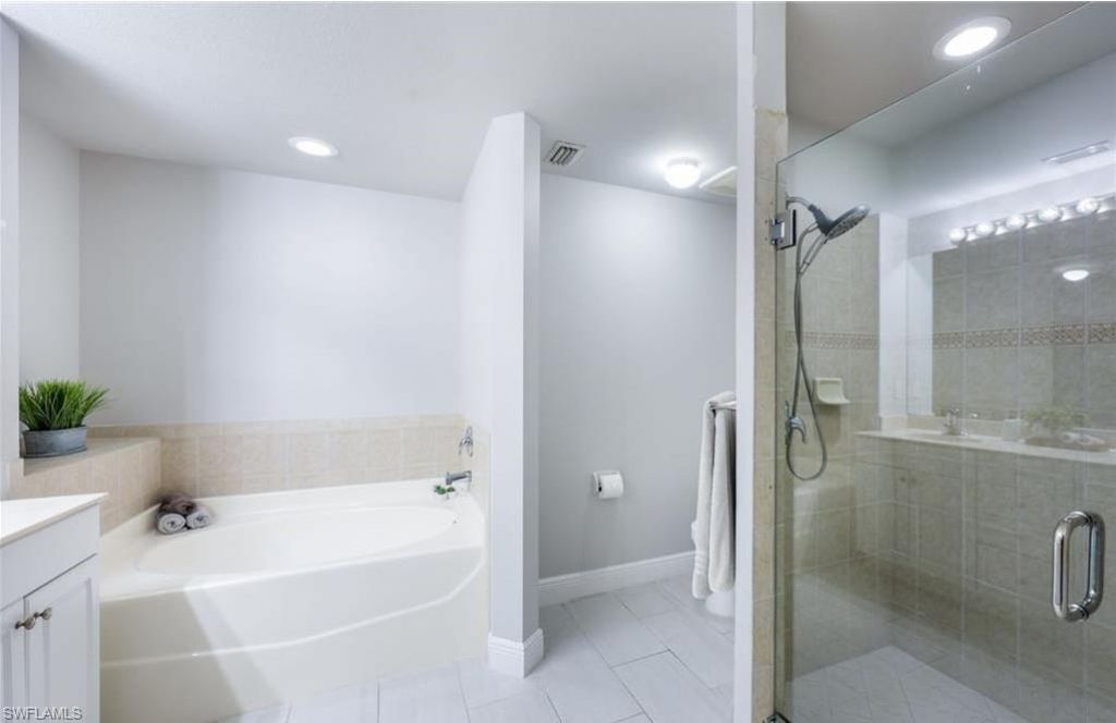11842 Bayport Lane, Unit 2102, Fort Myers, FL 33908 Photo