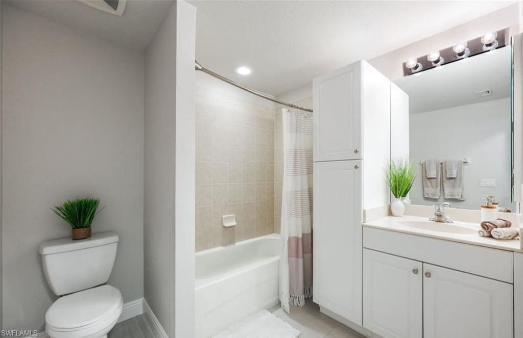 11842 Bayport Lane, Unit 2102, Fort Myers, FL 33908 Photo