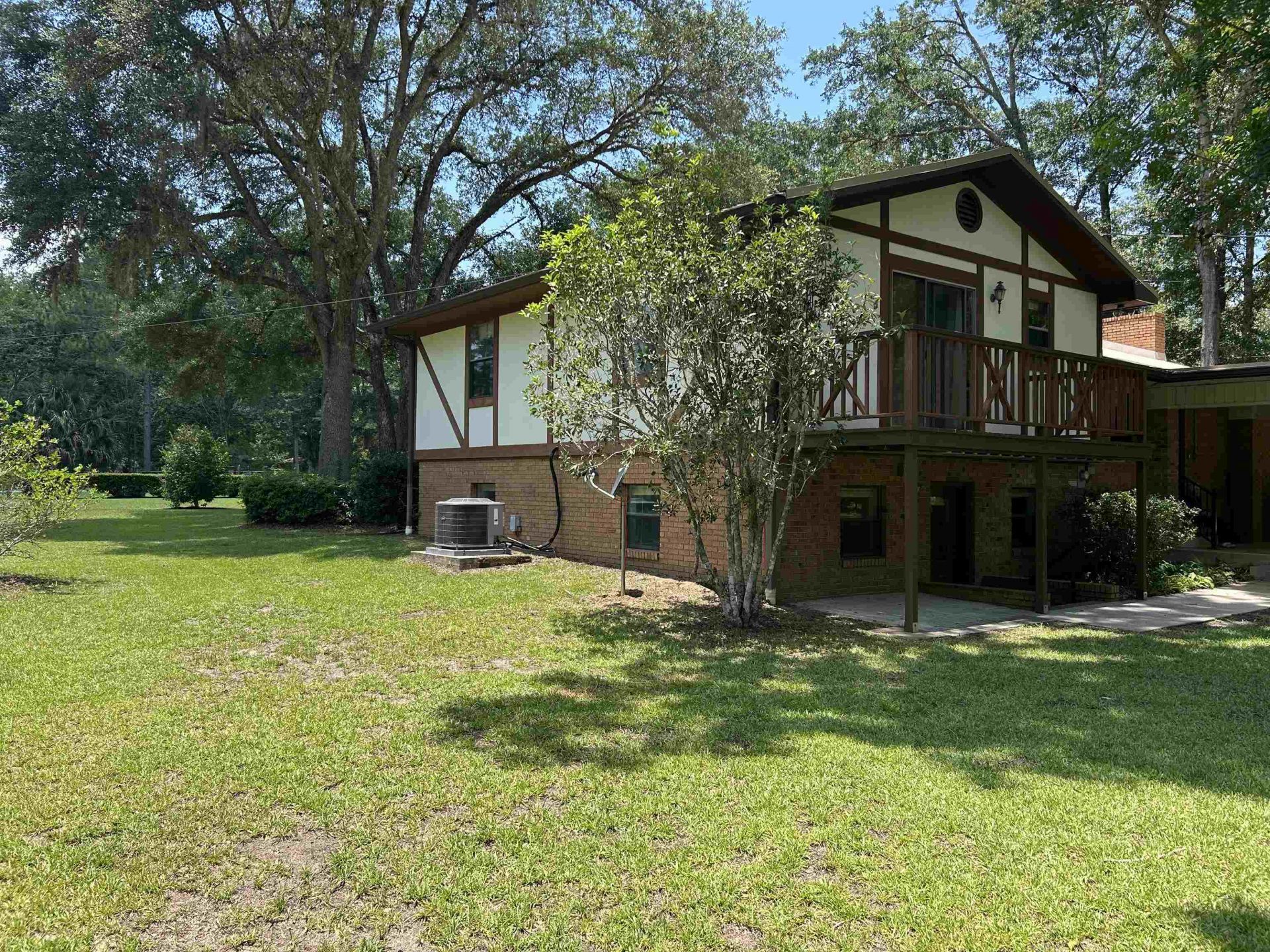 596 Champion Oaks Circle , Havana, FL 32333 Photo