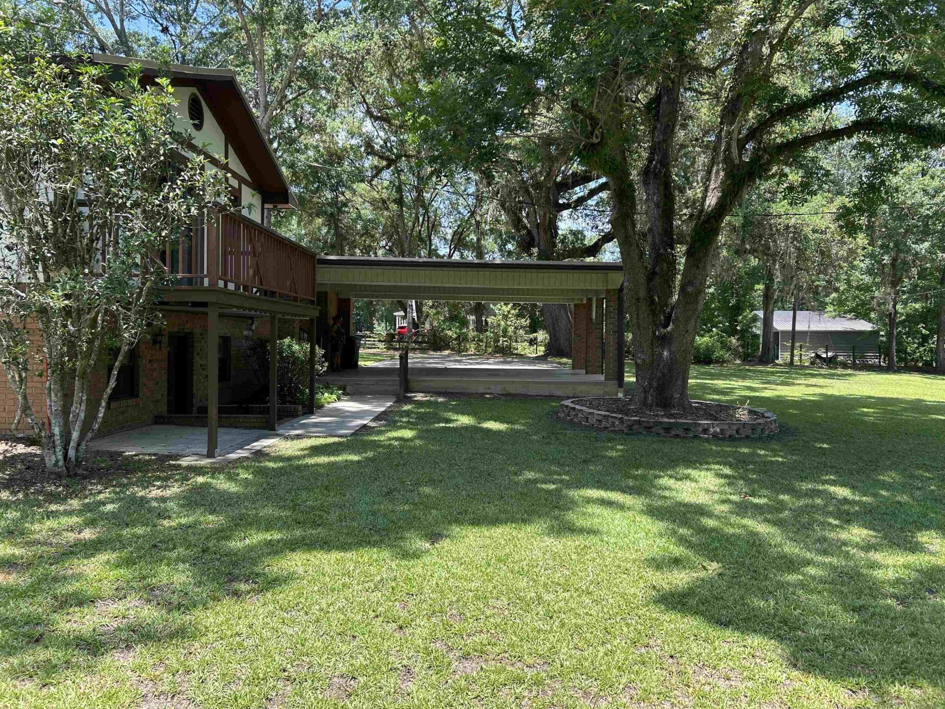 596 Champion Oaks Circle , Havana, FL 32333 Photo