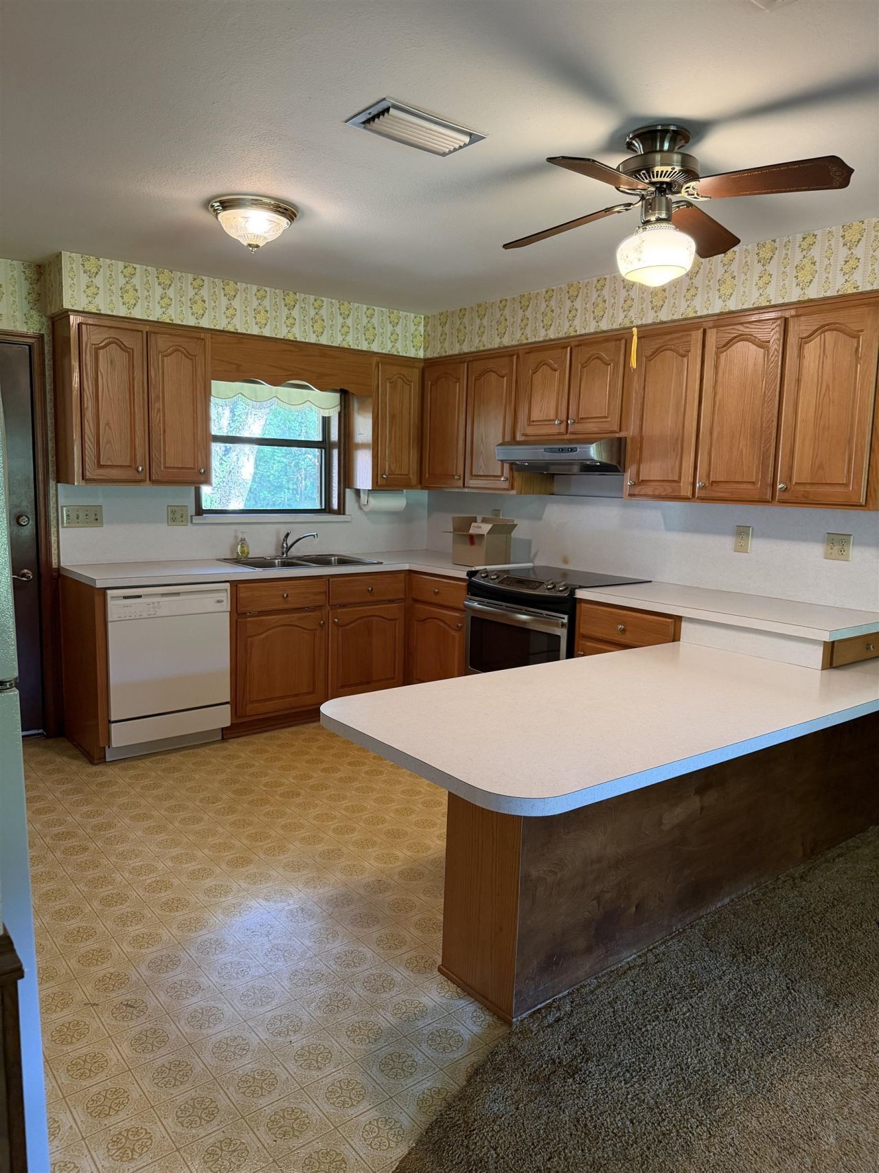 596 Champion Oaks Circle , Havana, FL 32333 Photo
