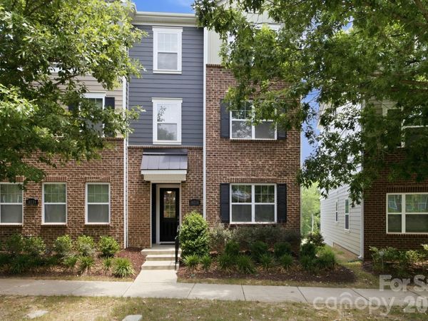 16716 Summers Walk Boulevard, Davidson, NC 28036