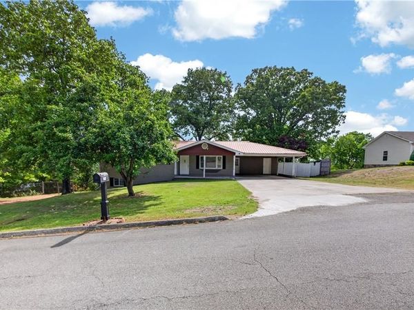 1780 N Boyd Drive , Rocky Face, GA 30740