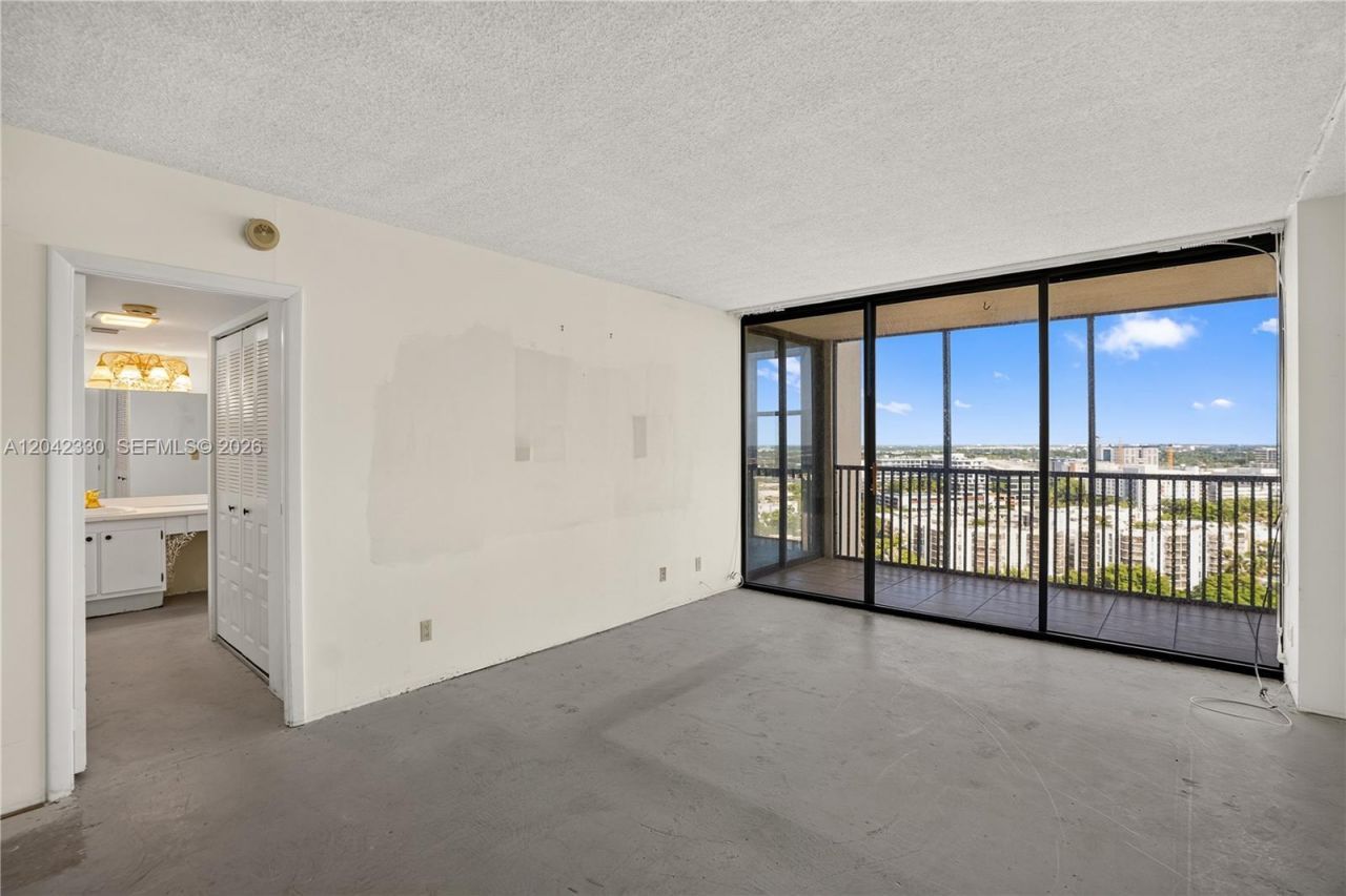 20301 W Country Club Dr, Unit 2122, Aventura, FL 33180 Photo