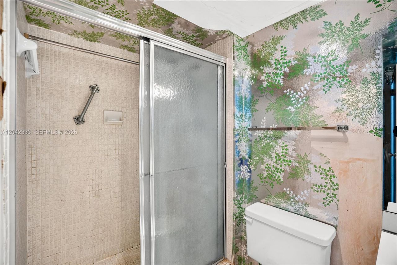 20301 W Country Club Dr , Unit 2122, Aventura, FL 33180 Photo