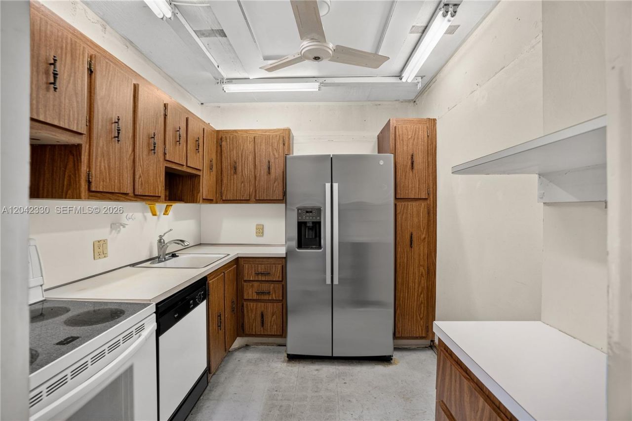 20301 W Country Club Dr , Unit 2122, Aventura, FL 33180 Photo