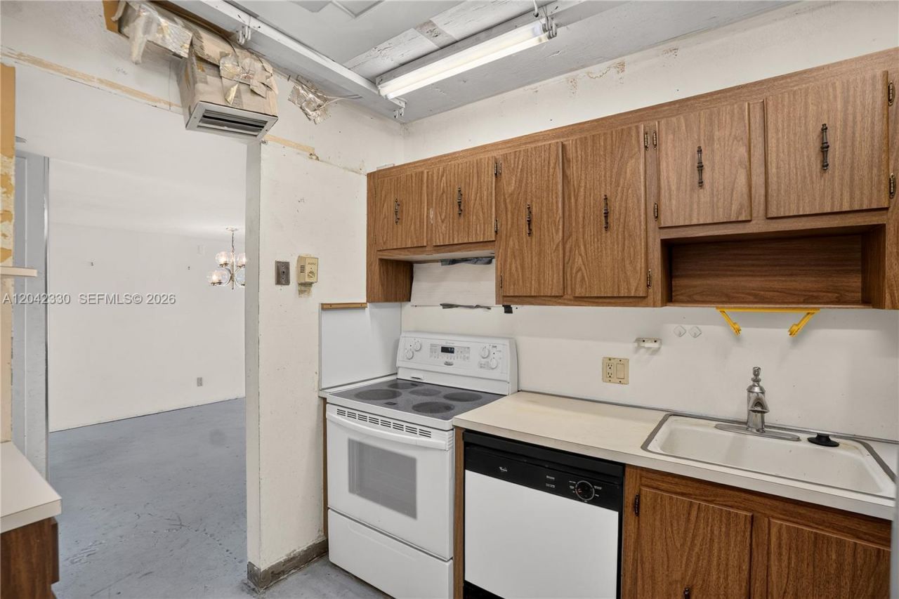 20301 W Country Club Dr , Unit 2122, Aventura, FL 33180 Photo