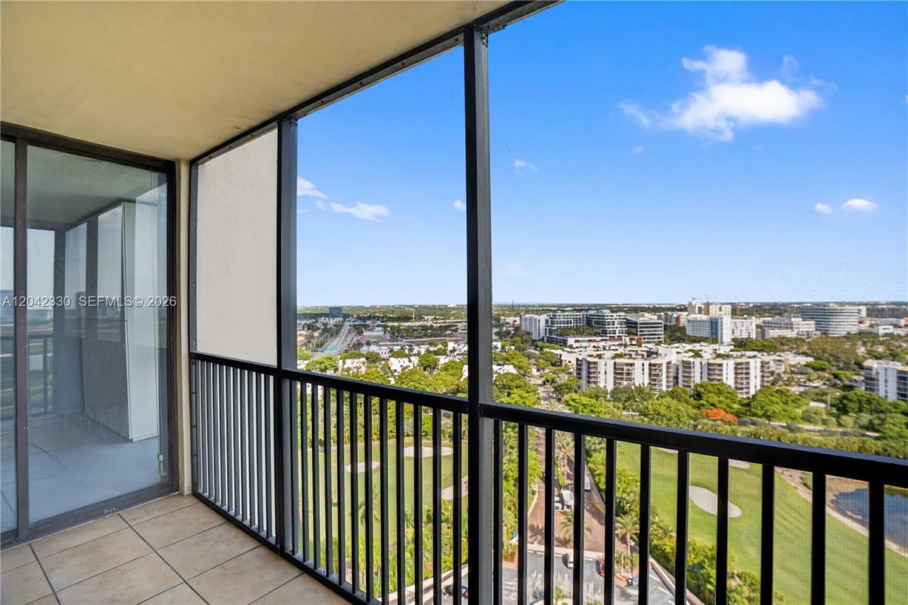 20301 W Country Club Dr , Unit 2122, Aventura, FL 33180 Photo