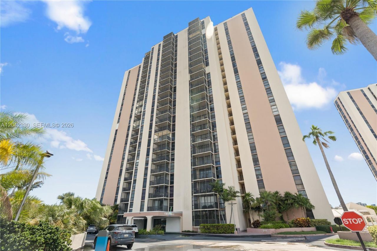 20301 W Country Club Dr , Unit 2122, Aventura, FL 33180 Photo
