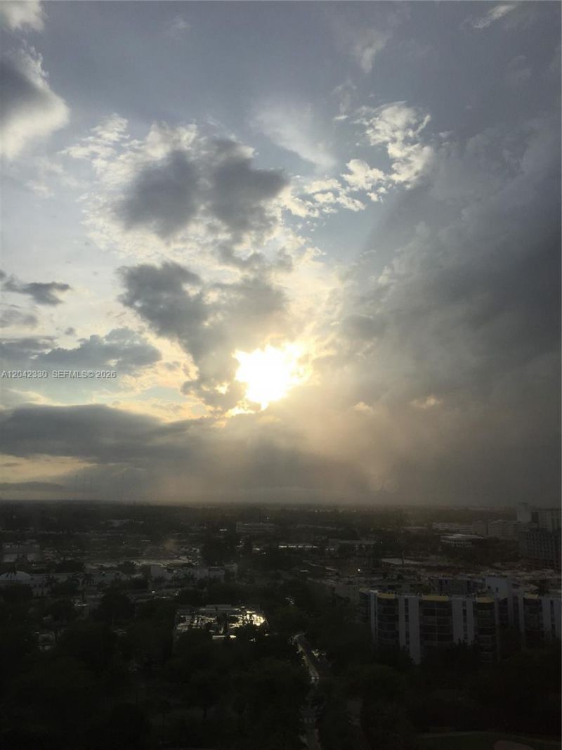 20301 W Country Club Dr, Unit 2122, Aventura, FL 33180 Photo