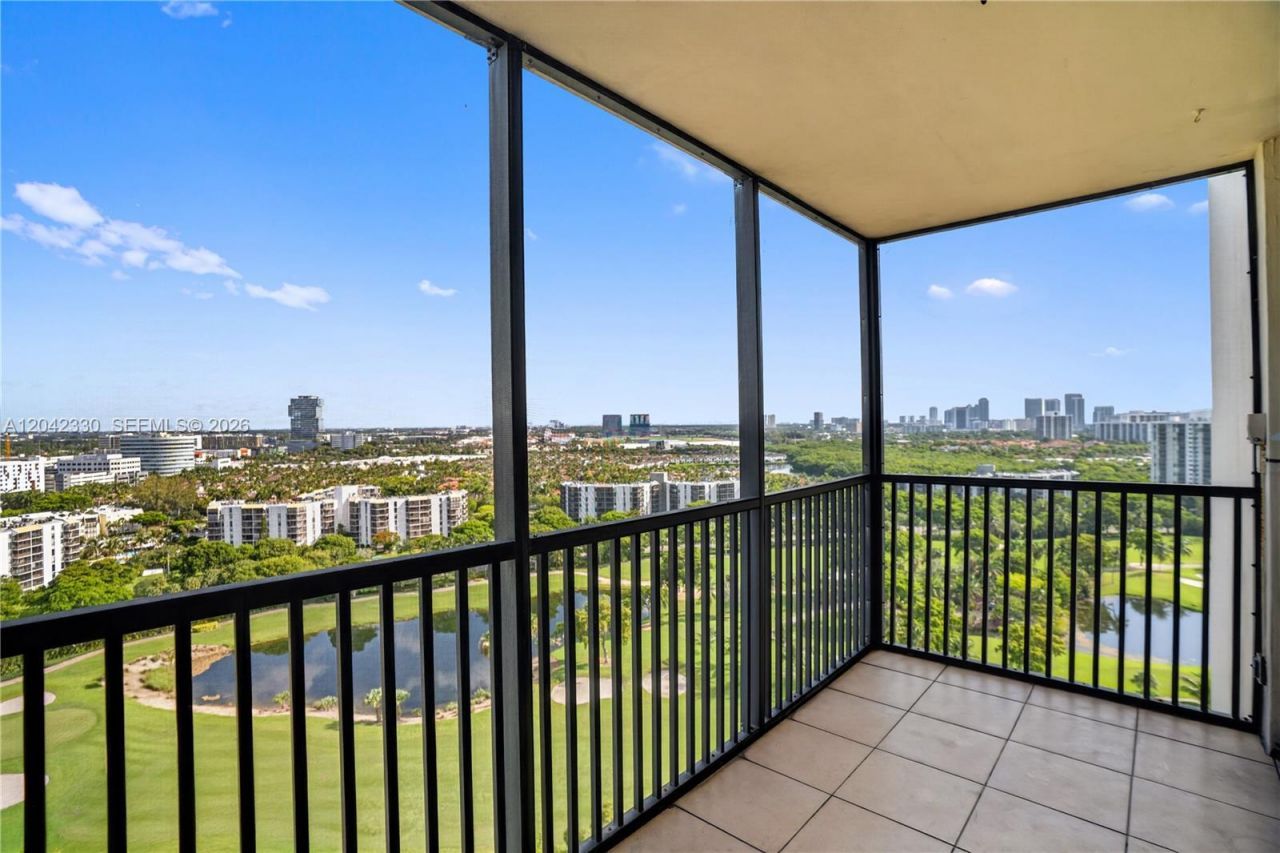 20301 W Country Club Dr, Unit 2122, Aventura, FL 33180 Photo