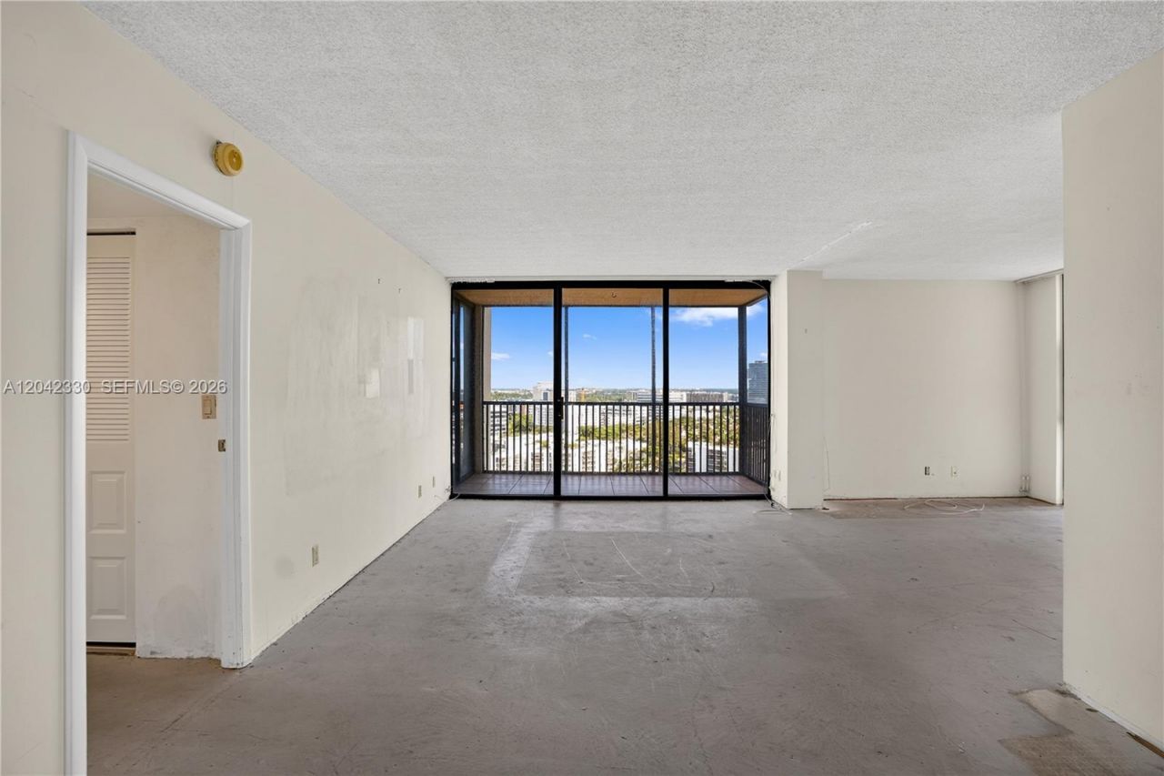 20301 W Country Club Dr, Unit 2122, Aventura, FL 33180 Photo