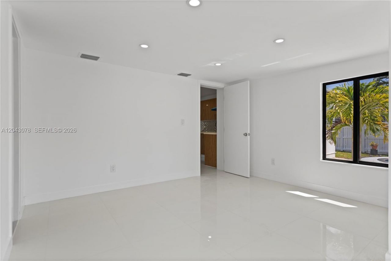 1524 SW 32 Ct, Fort Lauderdale, FL 33315 Photo