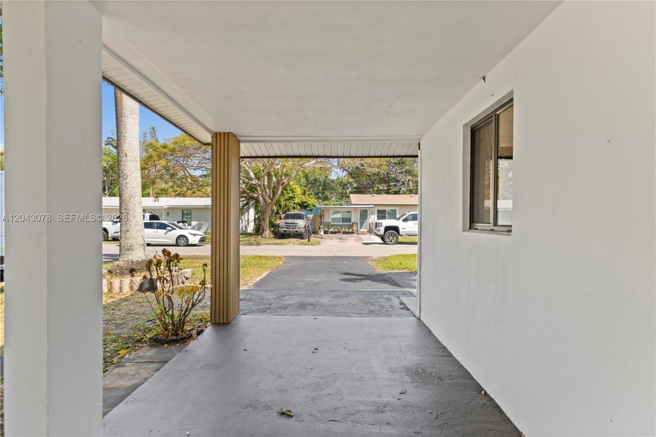 1524 SW 32 Ct, Fort Lauderdale, FL 33315 Photo