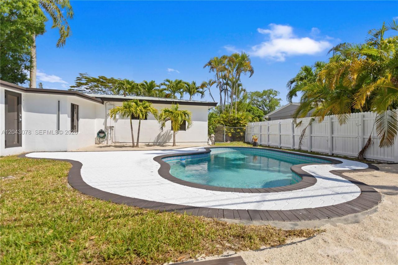 1524 SW 32 Ct, Fort Lauderdale, FL 33315 Photo