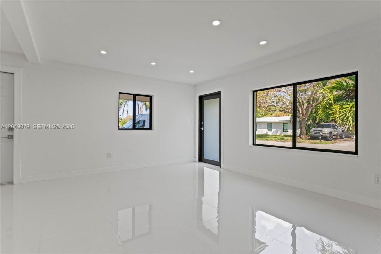 1524 SW 32 Ct, Fort Lauderdale, FL 33315 Photo