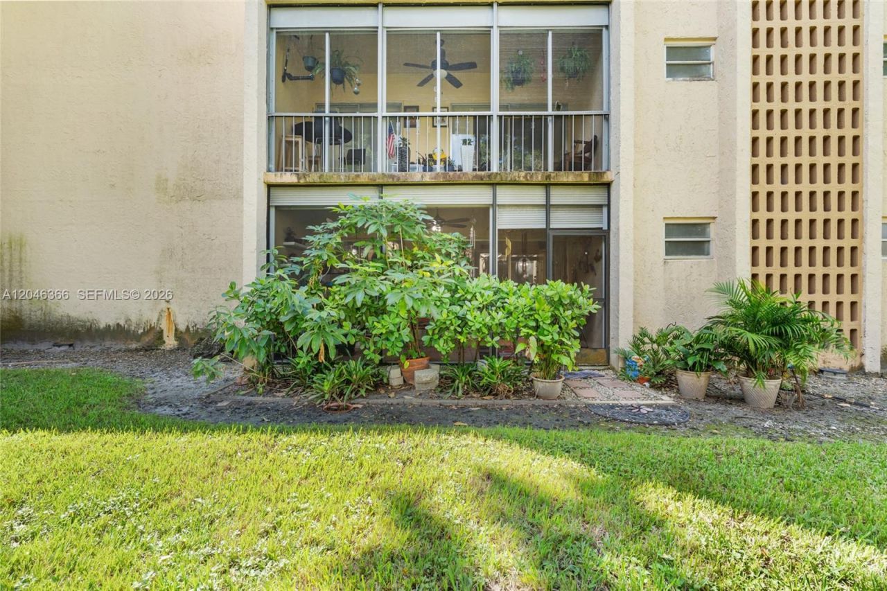 8401 SW 107th Ave , Unit 144E, Miami, FL 33173 Photo