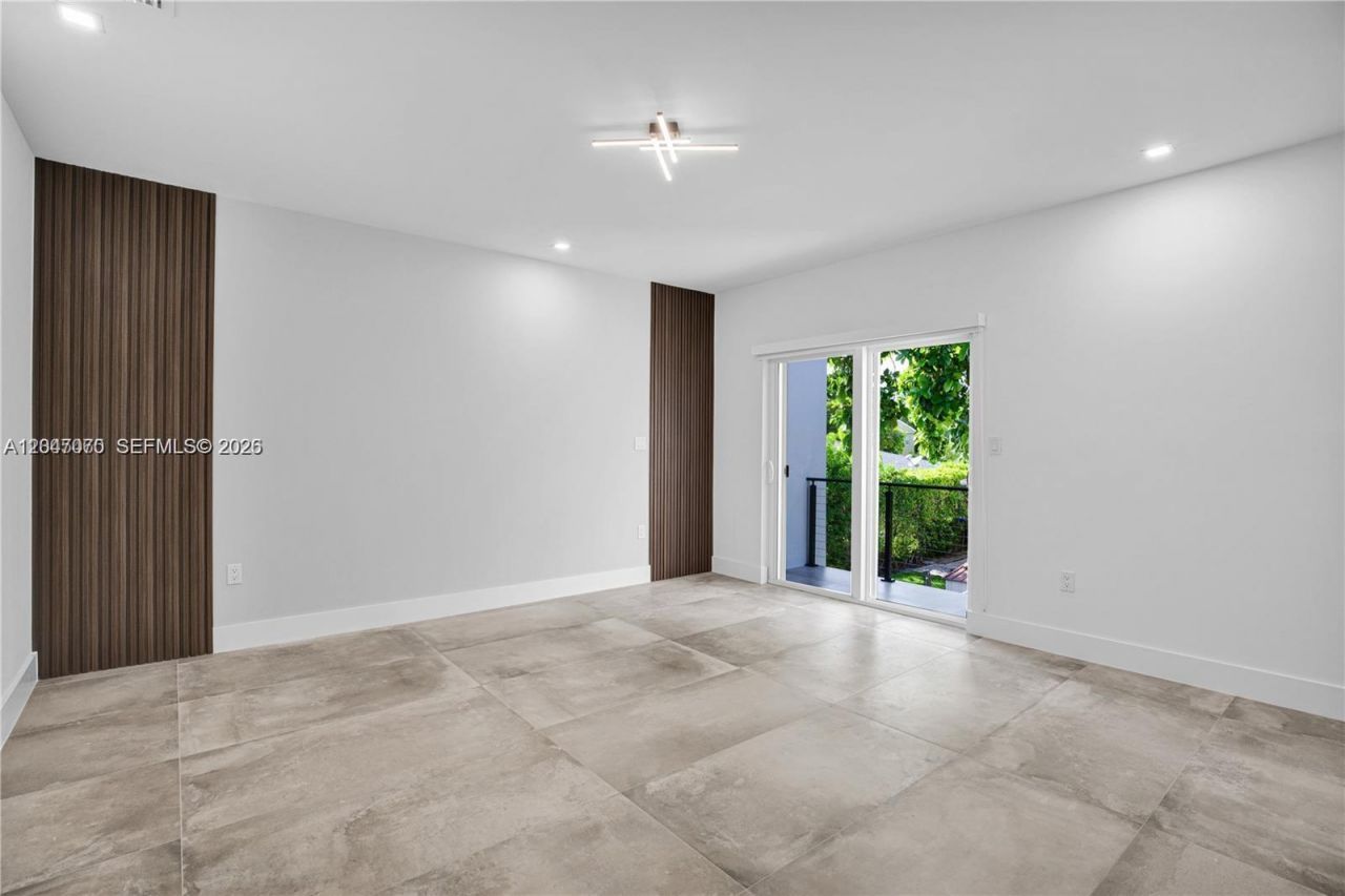 3431 SW 16th Ter, Unit 1, Miami, FL 33145 Photo