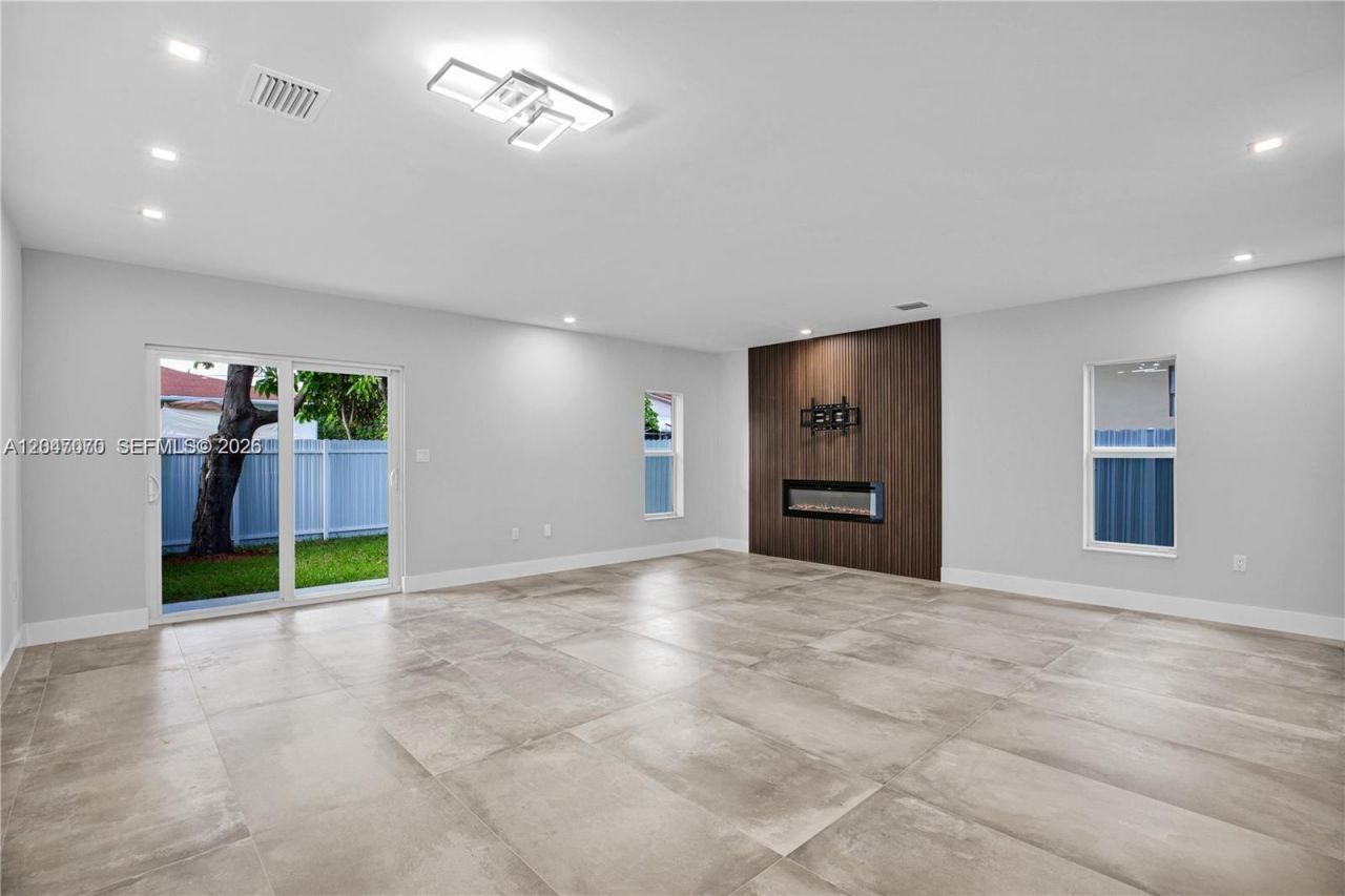 3431 SW 16th Ter, Unit 1, Miami, FL 33145 Photo