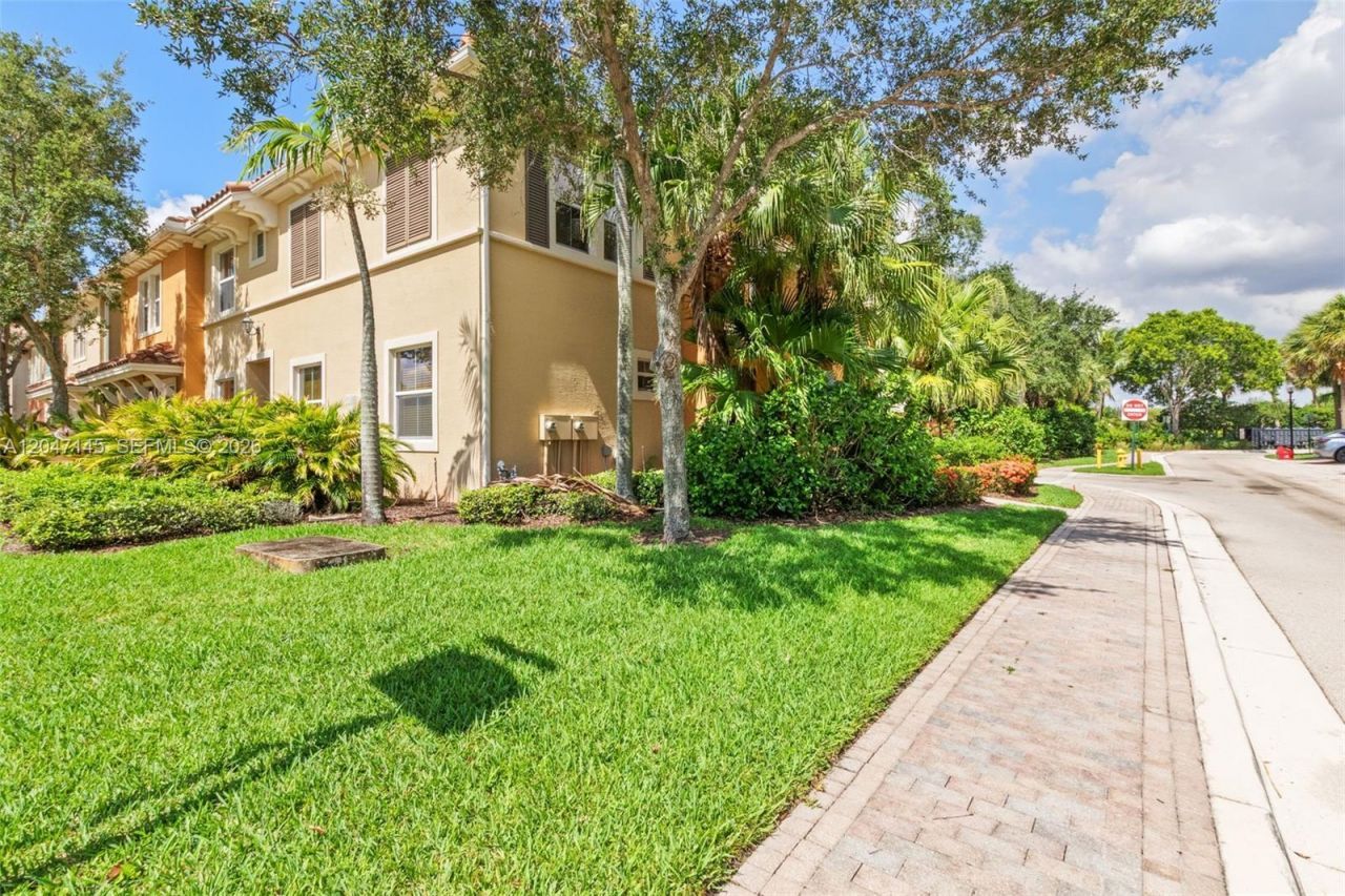 3199 NW 126th Ave, Unit A-91, Sunrise, FL 33323 Photo