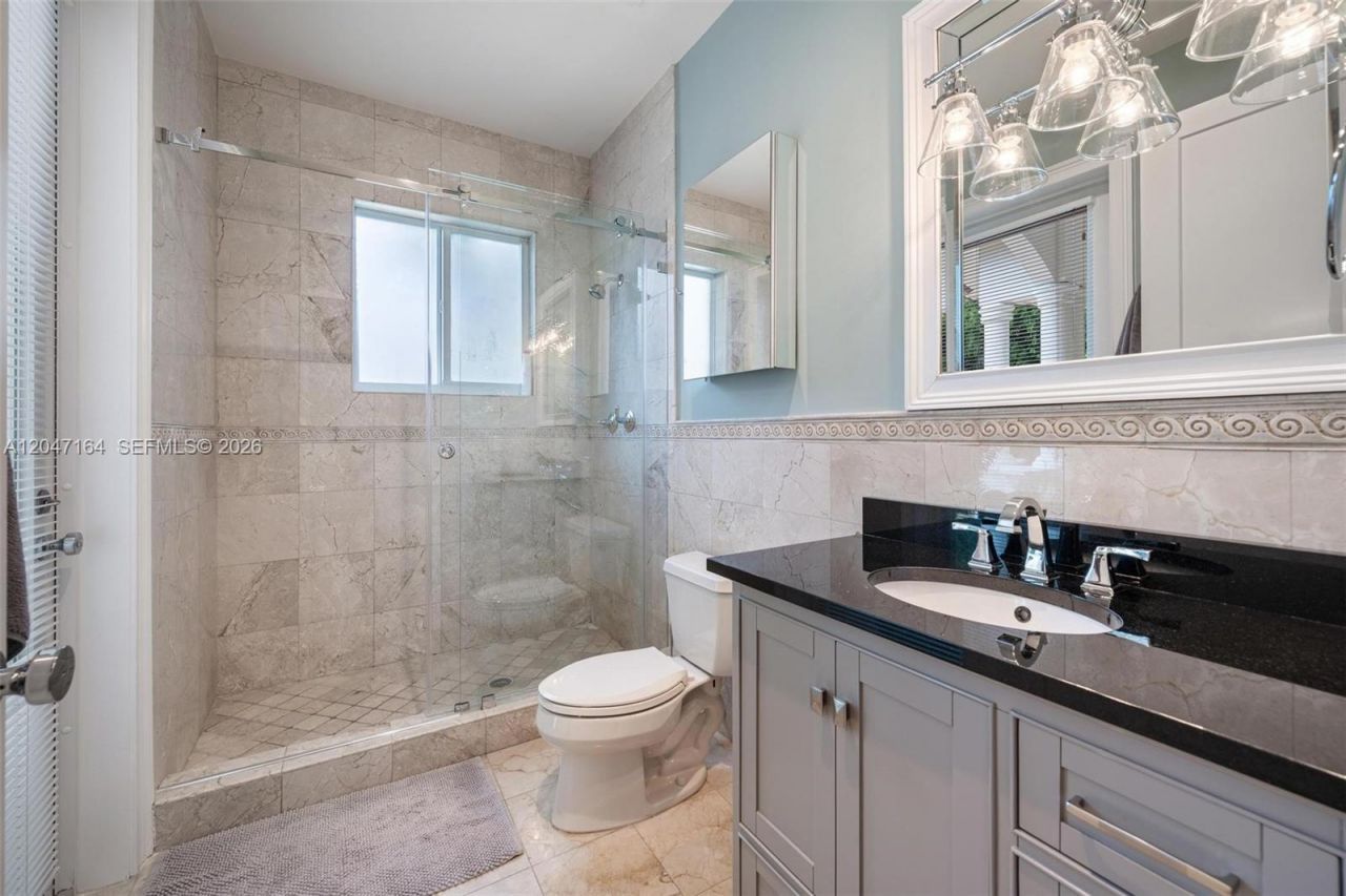 6890 SW 94th St , Pinecrest, FL 33156 Photo