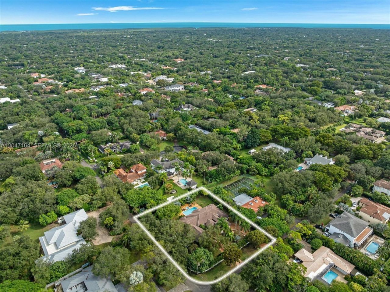 6890 SW 94th St , Pinecrest, FL 33156 Photo