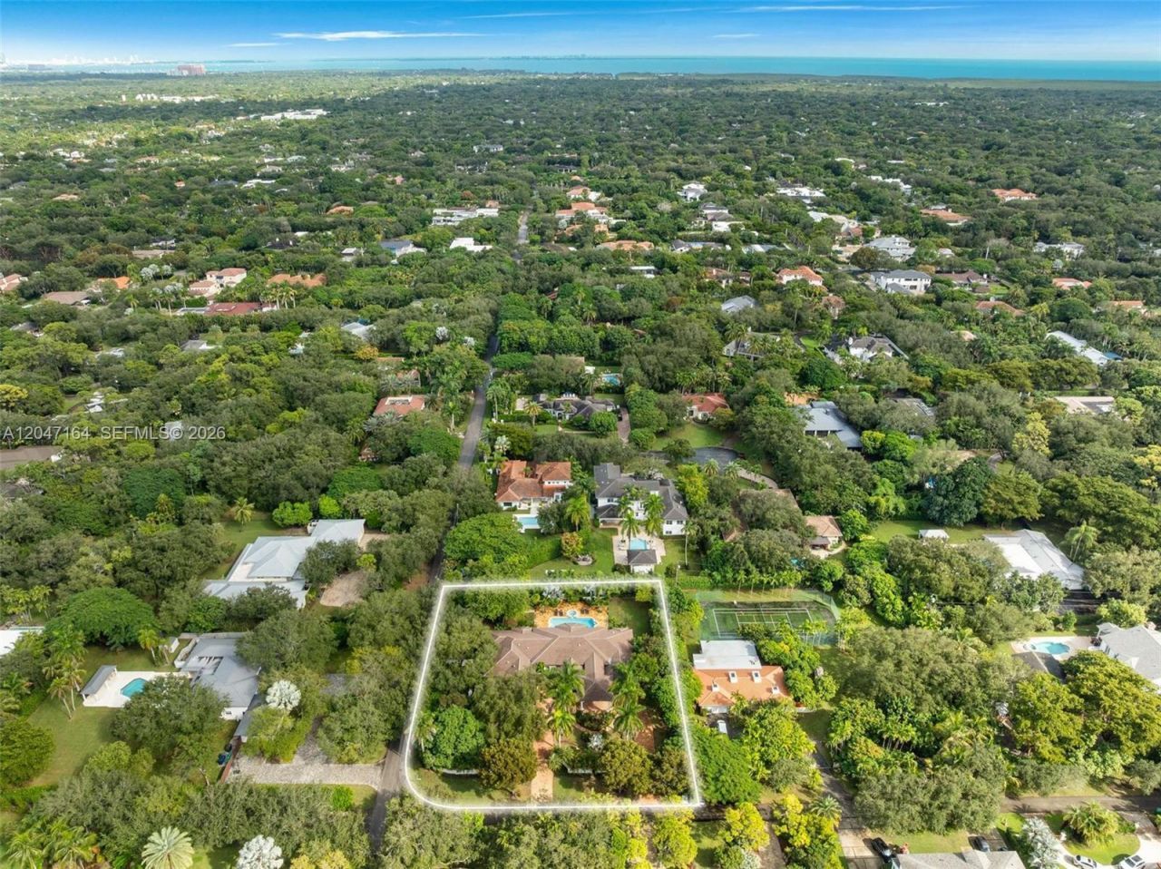 6890 SW 94th St , Pinecrest, FL 33156 Photo