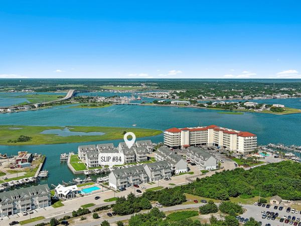 200 Olde Towne Yacht Club Drive, Unit 27 Inlet C, Morehead City, NC 28557