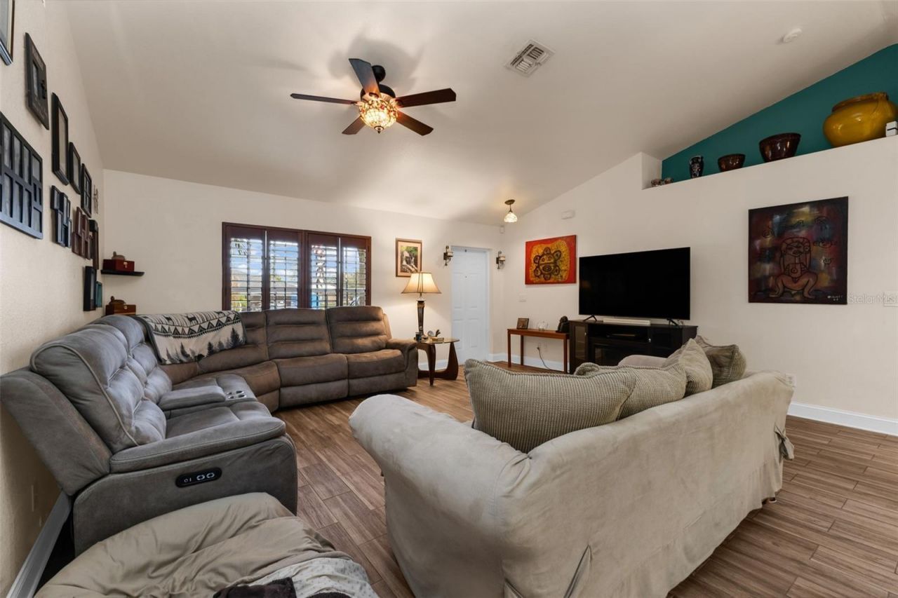 1209 NW 25th Place, Cape Coral, FL 33993 Photo