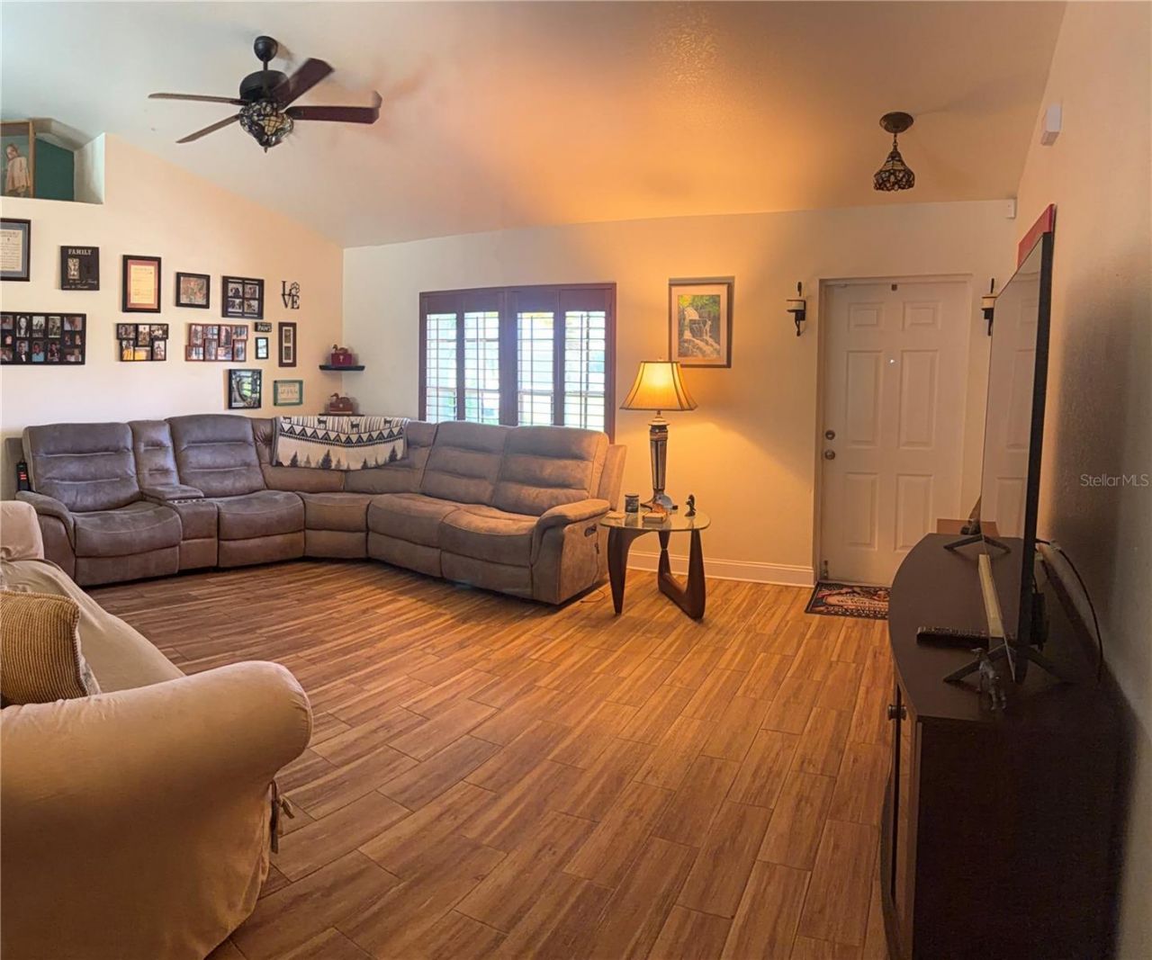 1209 NW 25th Place, Cape Coral, FL 33993 Photo