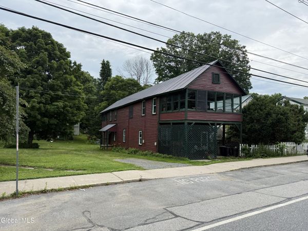 18 Main Street, Lake Luzerne, NY 12846