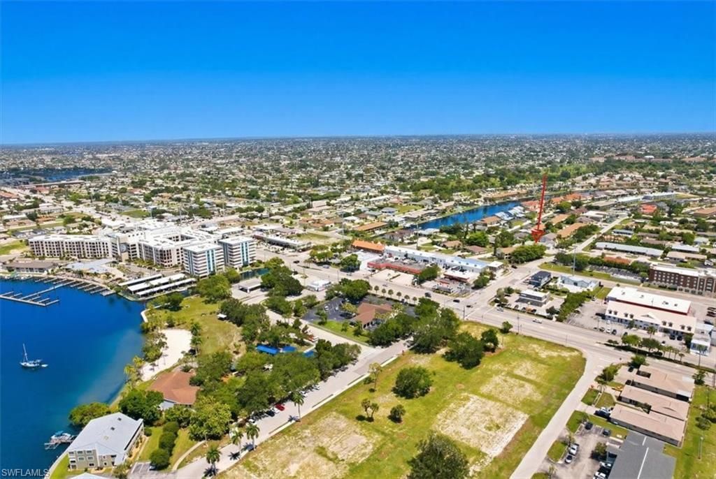4704 SE 6th Ave , Unit C, Cape Coral, FL 33904 Photo