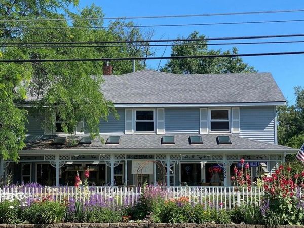 4592 W Houghton Lake Drive, Houghton Lake, MI 48629