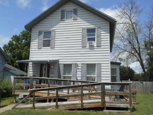 1126 E 13th Street , Davenport, IA 52803