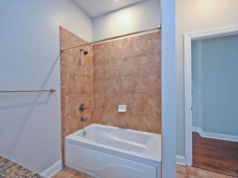 1326 Vine Street, Unit B, Cincinnati, OH 45202 Photo 29