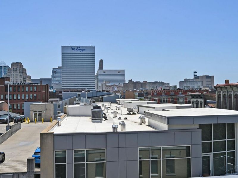 1326 Vine Street, Unit B, Cincinnati, OH 45202 Photo 36