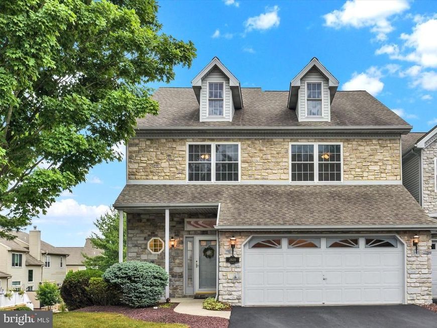 2820 Oakwood Drive, Harrisburg, PA 17110 Main Photo