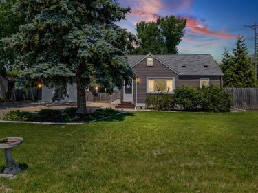 2185 Pinewood Drive, Mounds View, MN 55112