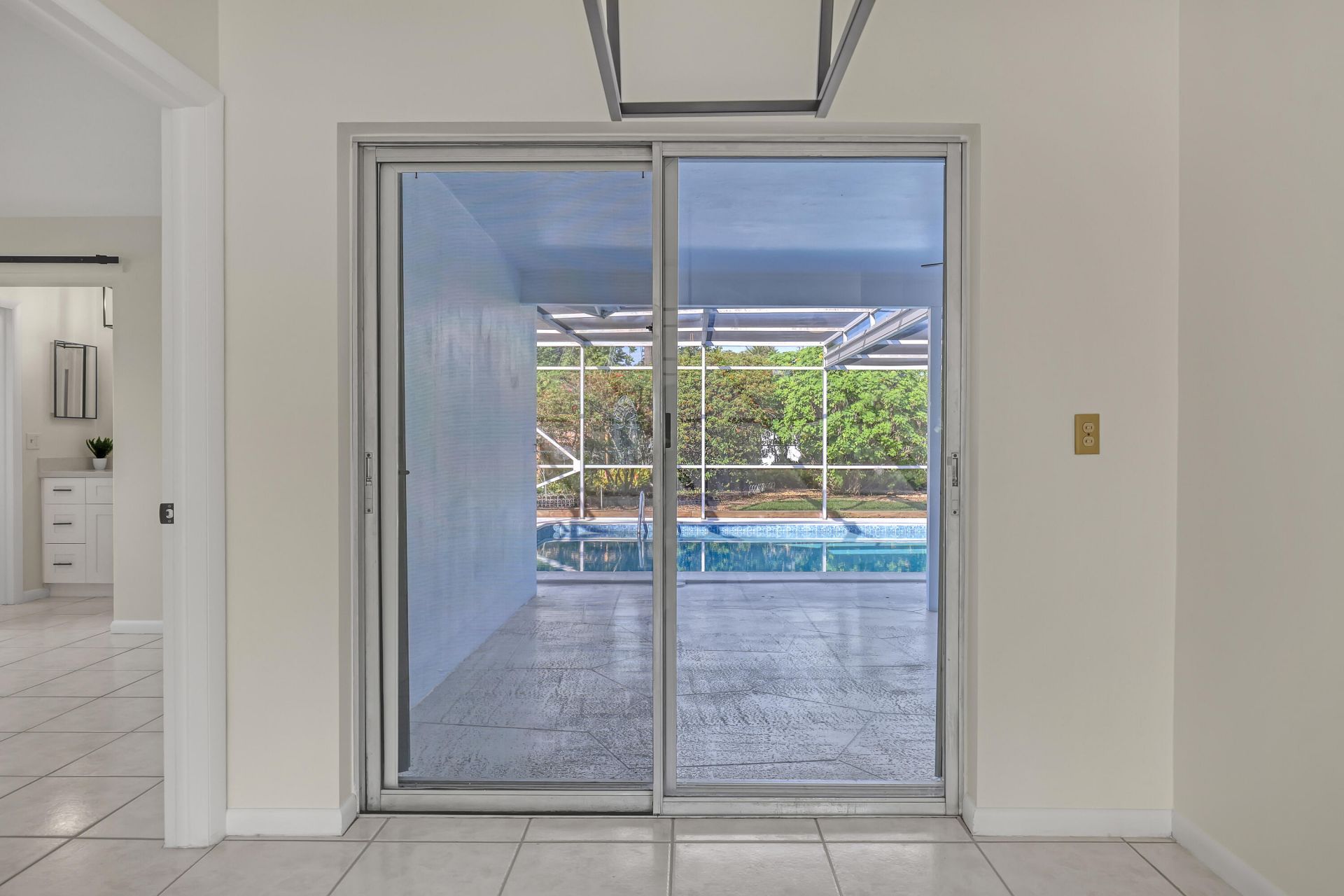 9715 Dahlia Avenue, Palm Beach Gardens, FL 33410 Photo