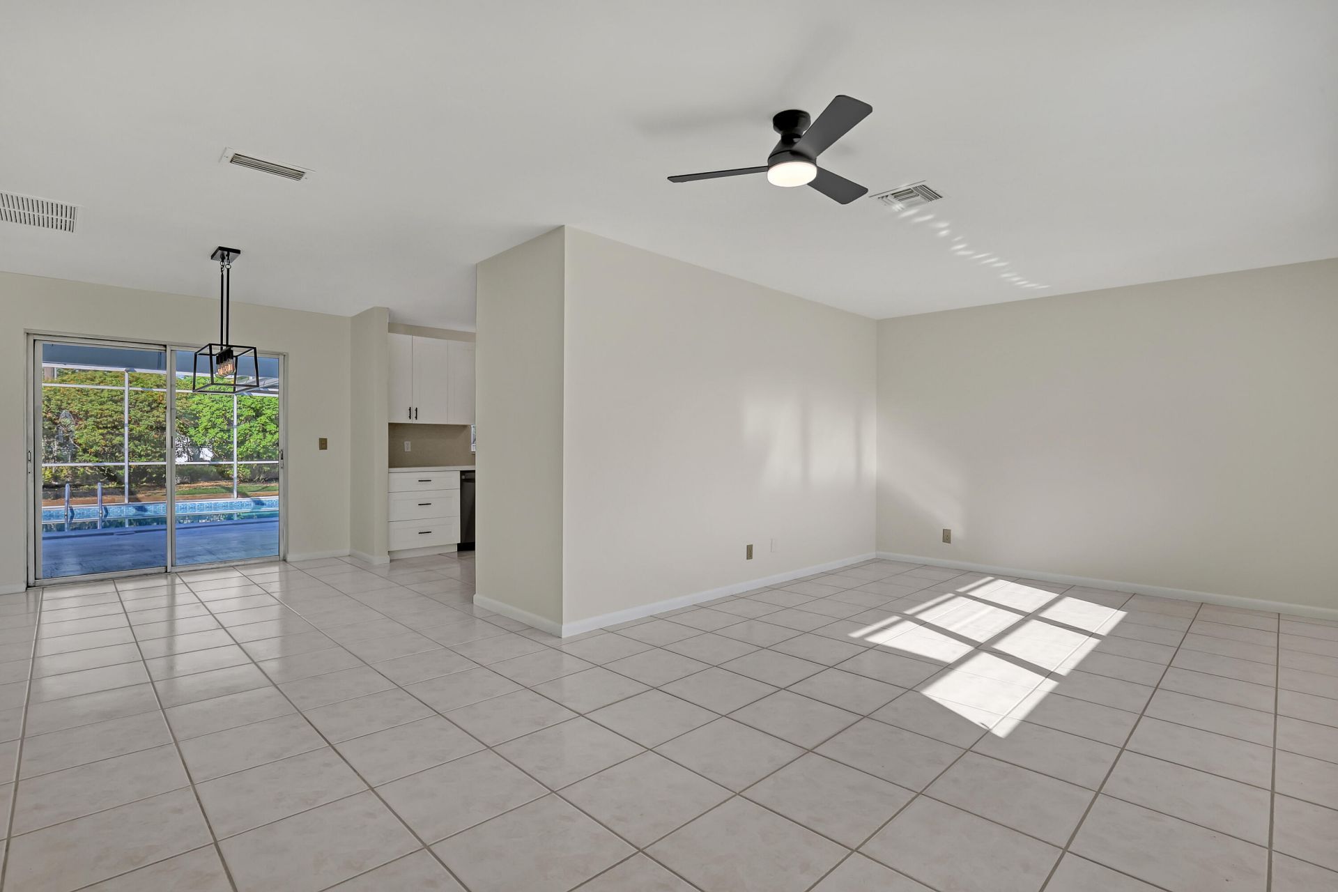 9715 Dahlia Avenue, Palm Beach Gardens, FL 33410 Photo