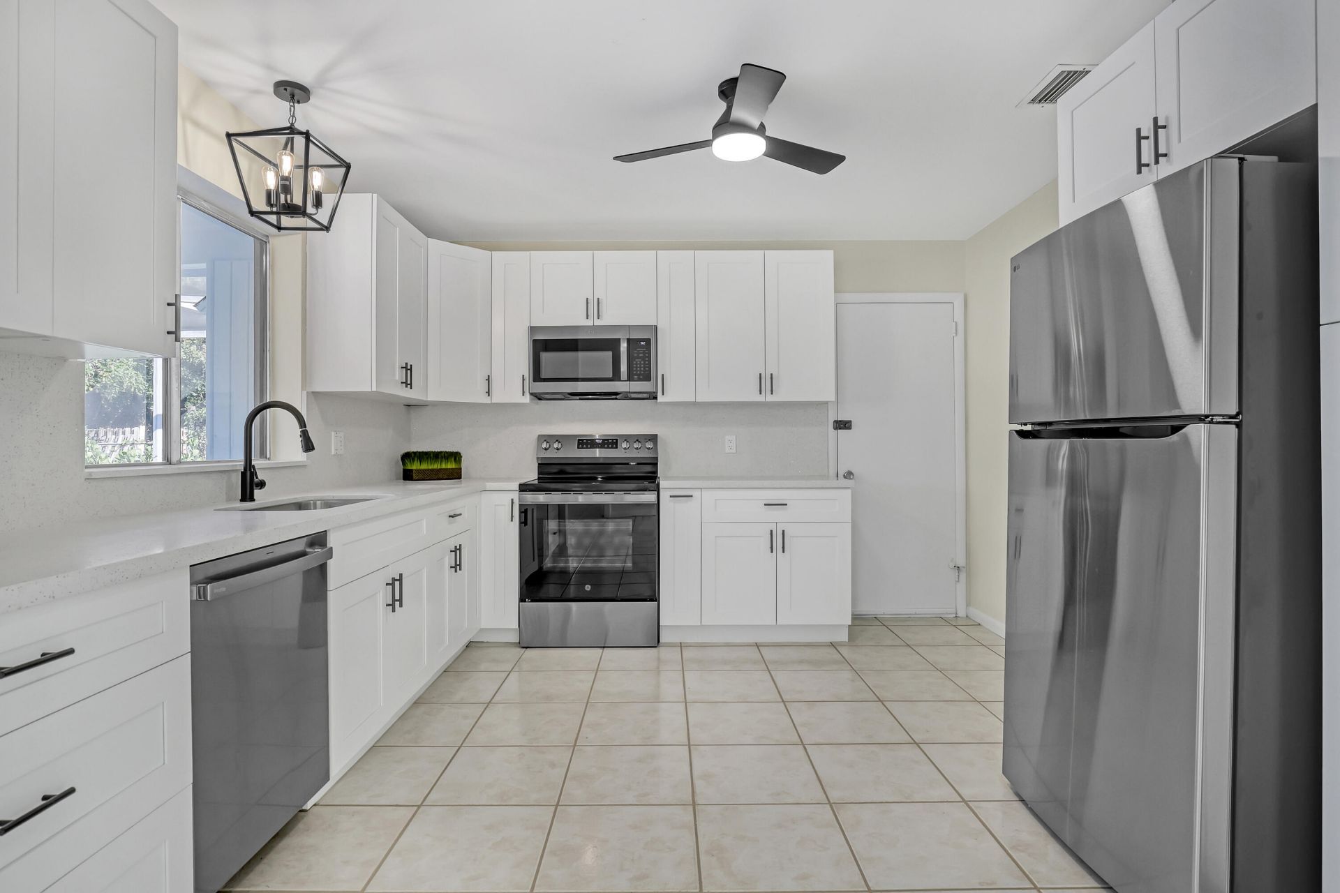 9715 Dahlia Avenue, Palm Beach Gardens, FL 33410 Photo