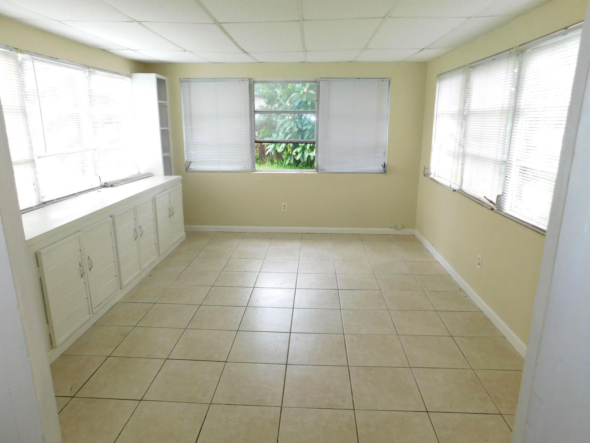 749 Camellia Drive, Royal Palm Beach, FL 33411 Photo