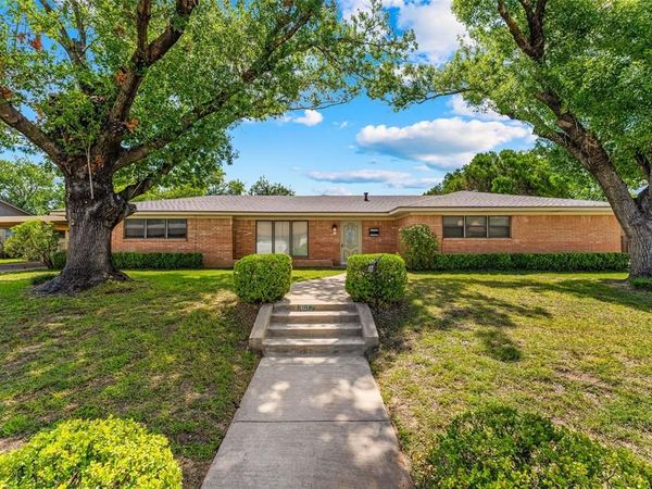 1813 King Cole Drive, Waco, TX 76705