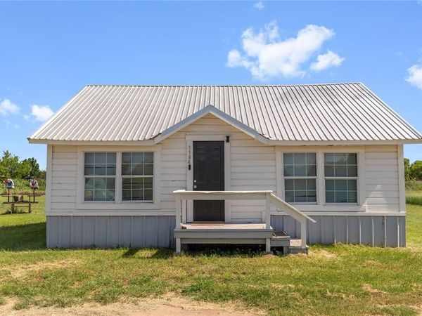1104 Gantt Street, Bangs, TX 76823