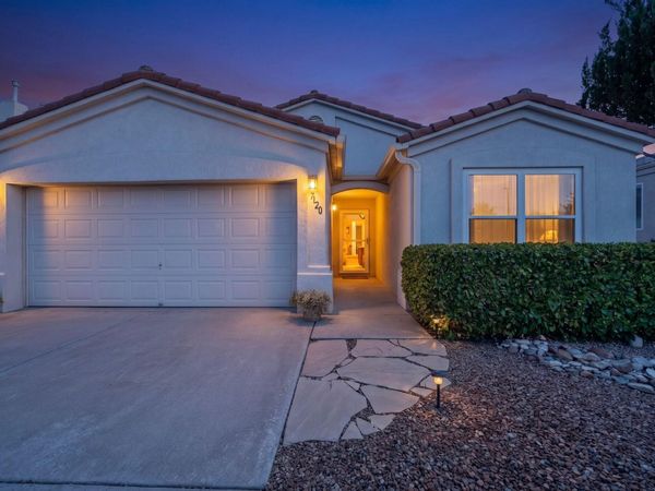 7120 Avignon Court NW, Albuquerque, NM 87114