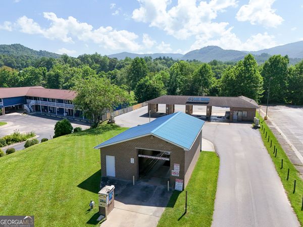 36 Royalty Lane, Dillard, GA 30537