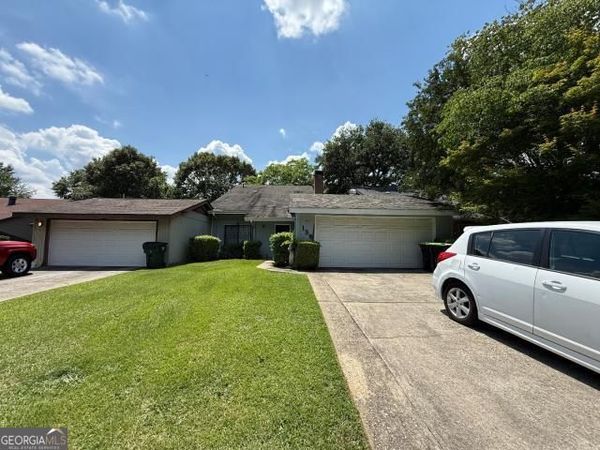 138 Woodcrest Circle, Warner Robins, GA 31093